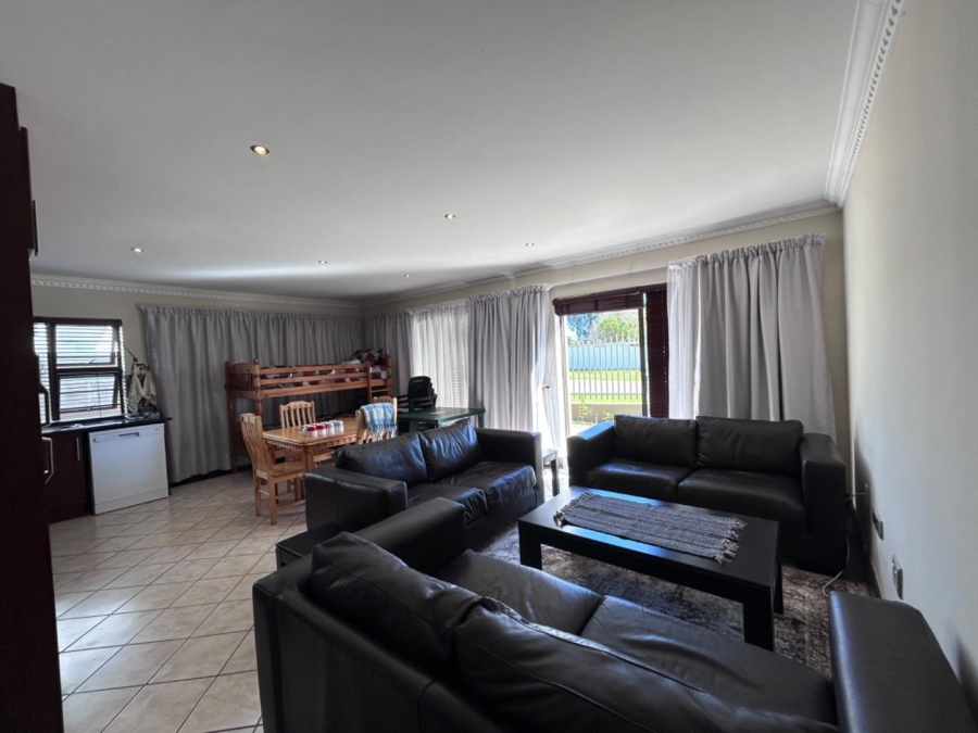 3 Bedroom Property for Sale in Jeffreys Bay Central Eastern Cape